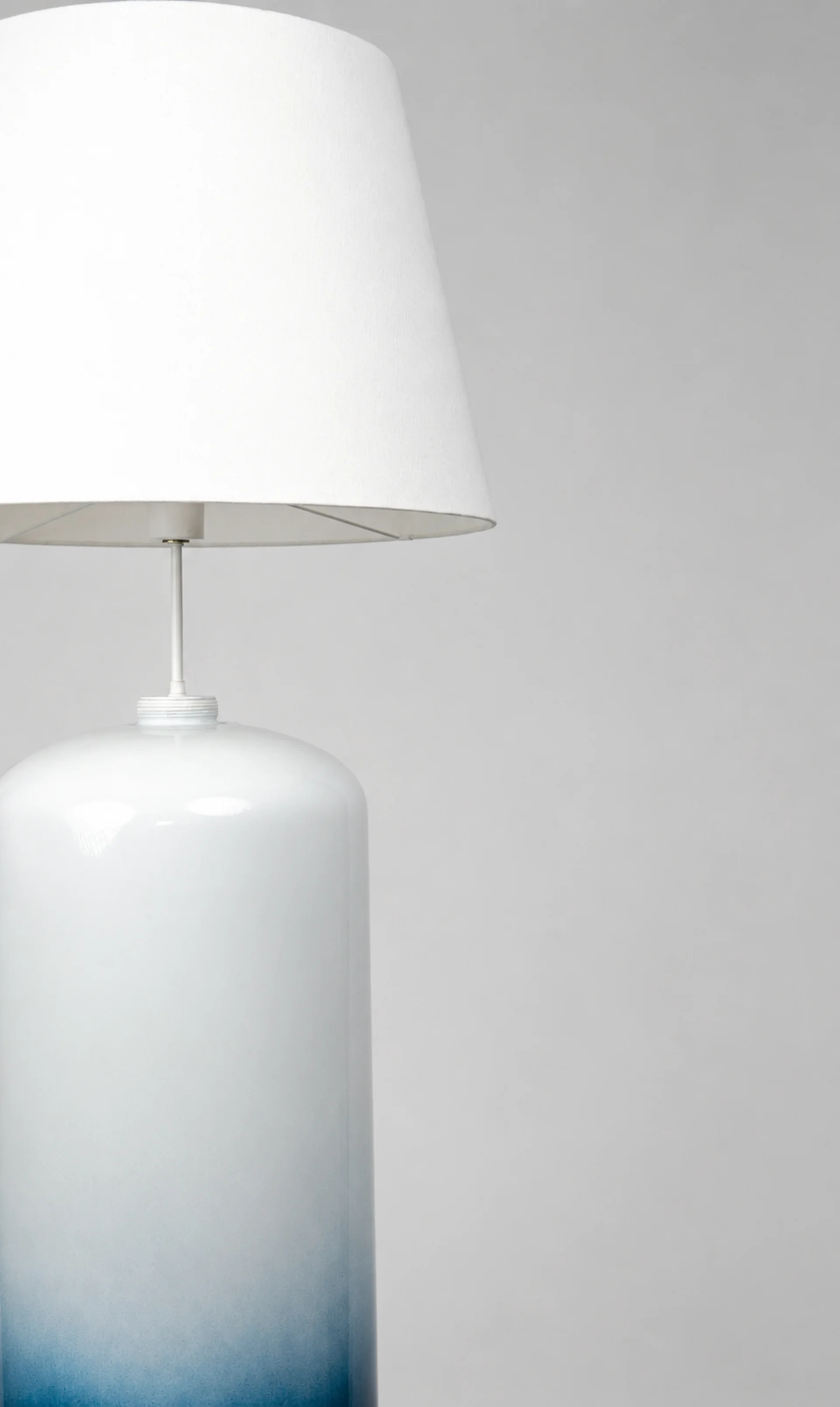 lampe bleu zoom